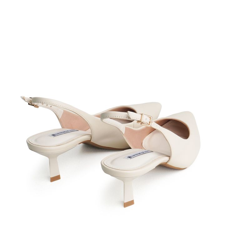 9300.02_3-Scarpin-Nude-Manteiga-Slingback-Tira-Ajustavel-e-Salto-Baixo-3.jpg