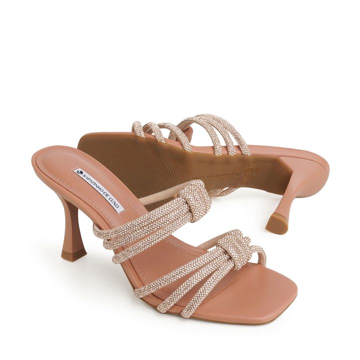 DAISY_2-Tamanco-Nude-Mocha-com-Duas-Tiras-de-Strass-Tripla-e-Salto-Fino-1.jpg