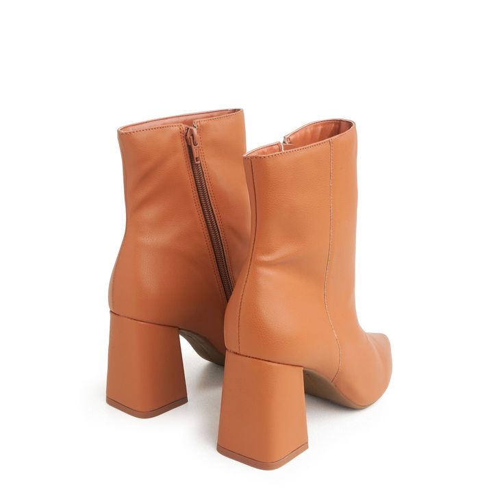 7480.02_2-Bota-Napa-Nude-Almond-Lisa-Salto-Bloco-2.jpg