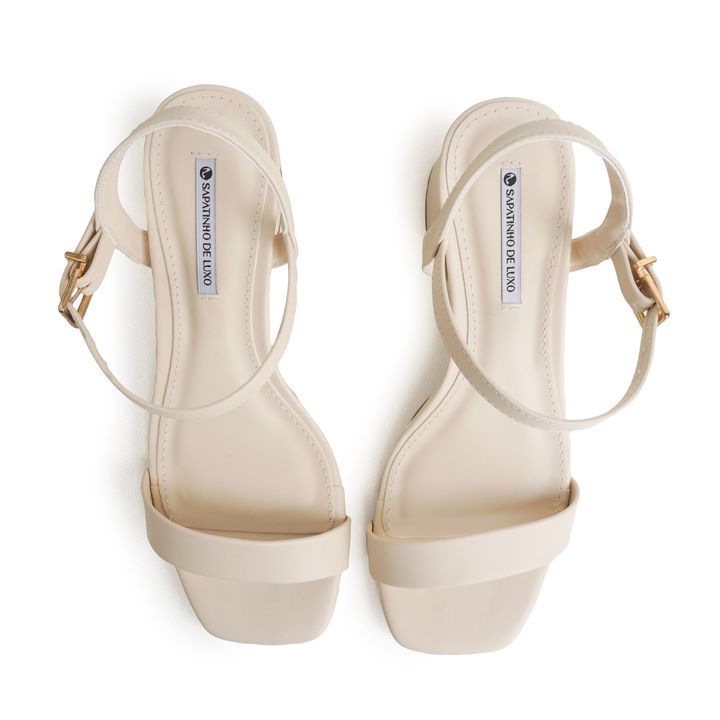 3060.70_2-Sandalia-Nude-Manteiga-Salto-Bloco-e-Tira-com-Fivela-Ajustavel-4