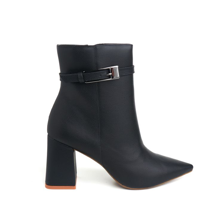 7480.03_1-Bota-Napa-Preto-Fivela-Dourada-Lateral-Salto-Bloco-1