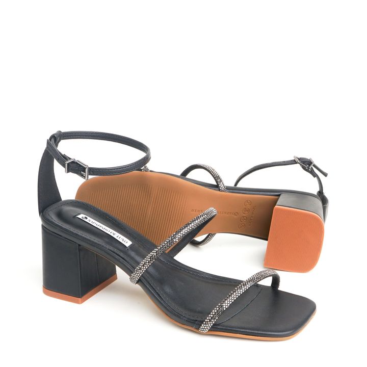 9540.28_1-Sandalia-Preto-com-Tiras-Finas-Brilhantes-e-Salto-Bloco-1