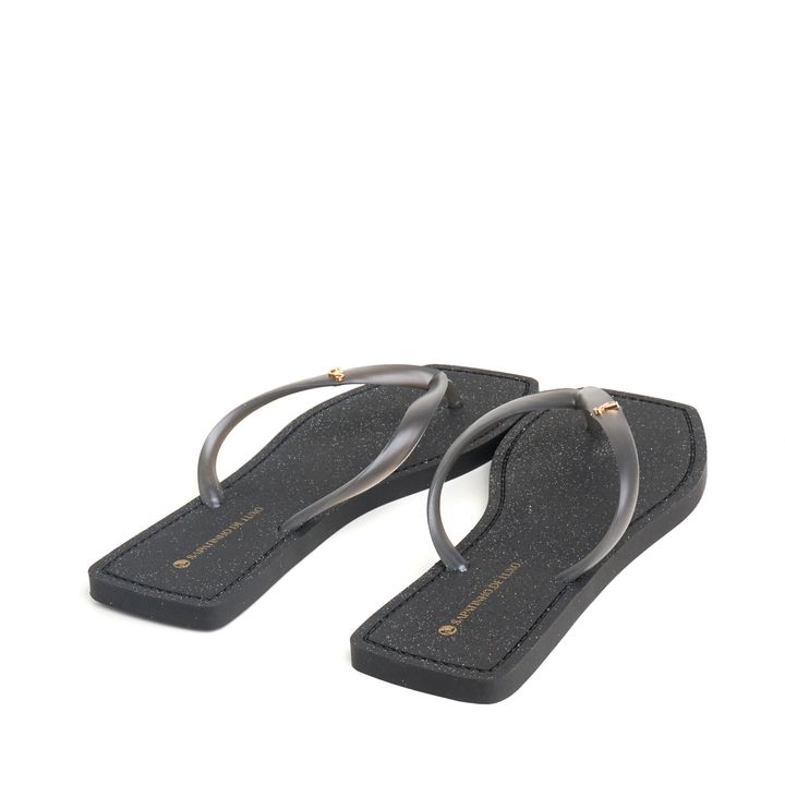 POPOCEAN_1-Rasteira-POP-Preto-com-Glitter-Tiras-Finas-e-Bico-Quadrado-3
