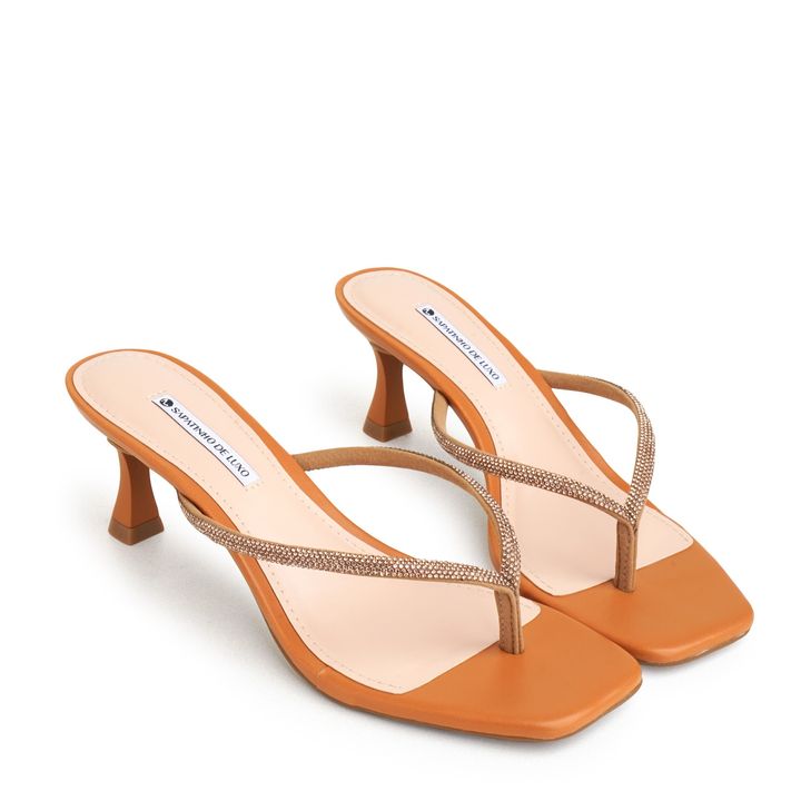 1420.24_4-Tamanco-Nude-Almond-Salto-Medio-com-Pedras-Cristal-0