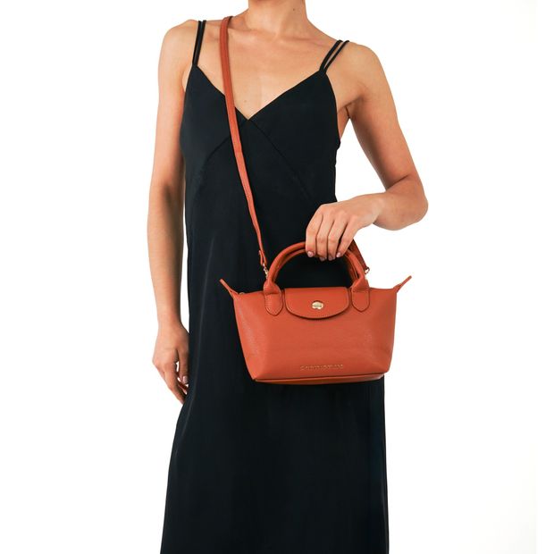 PERUGIA_2-Bolsa-Tiracolo-Floater-Nude-Camel-com-tampa-e-Alca-Transversal-5