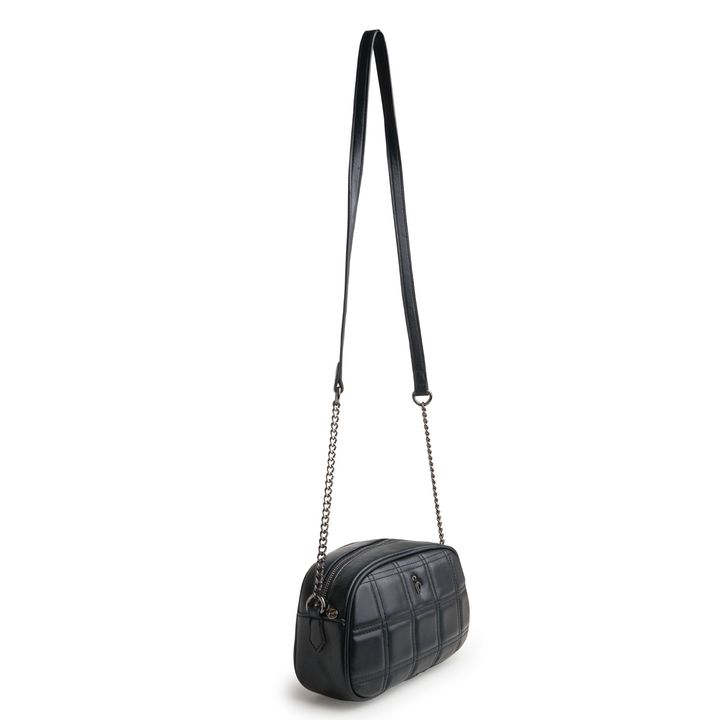 CATTAFI_1-Bolsa-Tiracolo-Floater-Preto-com-Costura-Matelasse-Alca-Corrente-Transversal-2