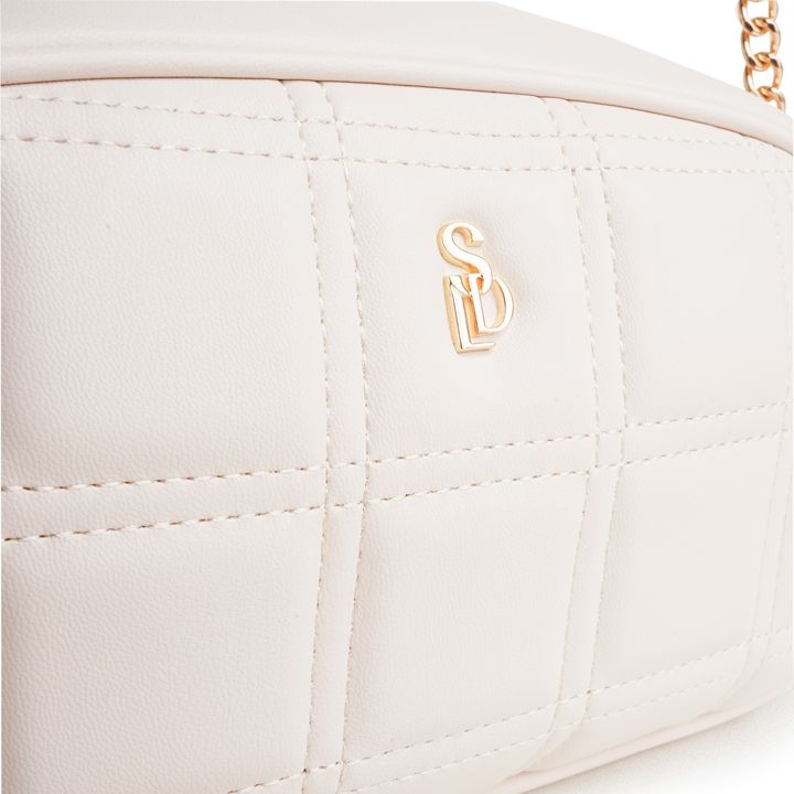 CATTAFI_3-Bolsa-Tiracolo-Floater-Nude-Baunilha-com-Costura-Matelasse-Alca-Corrente-Transversal-3