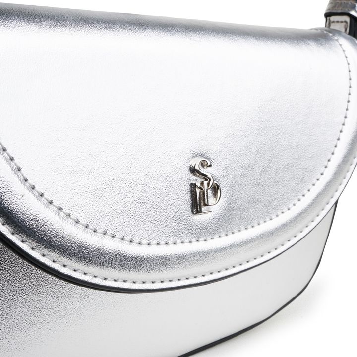 ROMETTA_4-Bolsa-Clutch-Napa-Metalizado-Prata-e-Alca-Transversal-1