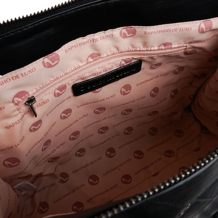 MILICI_1-Bolsa-Tote-Napa-Preto-detalhe-Matelasse-Alca-Corrente-3