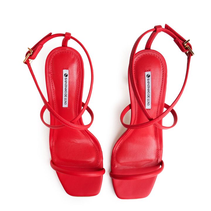 9570.03_3-Sandalia-Vermelho-Ferrari-Salto-Alto-com-Fivela-e-Tiras-Finas-Cruzadas-4