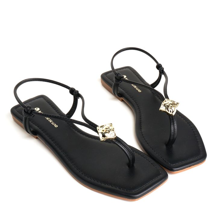 1380.320_1-Rasteira-Sandalia-Preto-com-Enfeite-Metal-Martelado-0