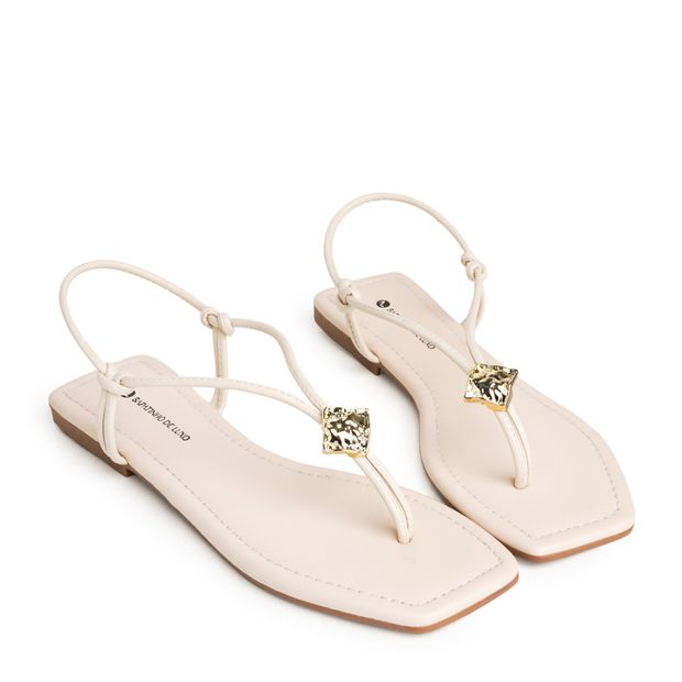 1380.320_4-Rasteira-Sandalia-Nude-Manteiga-com-Enfeite-Metal-Martelado-0