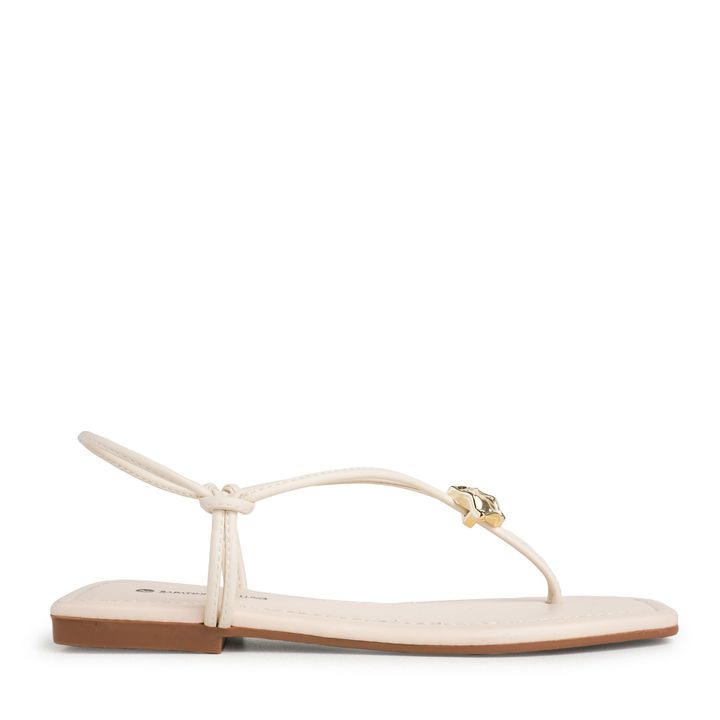 1380.320_4-Rasteira-Sandalia-Nude-Manteiga-com-Enfeite-Metal-Martelado-2