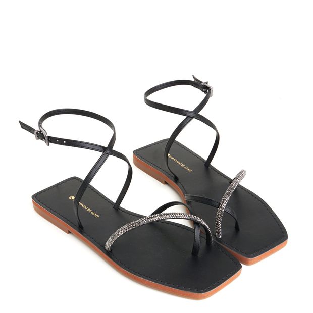 860.29_1-Rasteira-Sandalia-Preto-Tira-Fina-em-X-e-Fivela-0