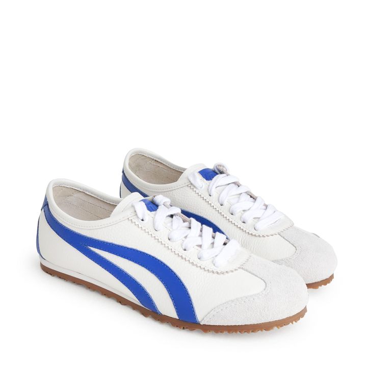 KANSAI_7-Tenis-em-Couro-Branco-com-Detalhes-Azul-Royal-e-Sola-Flat-0