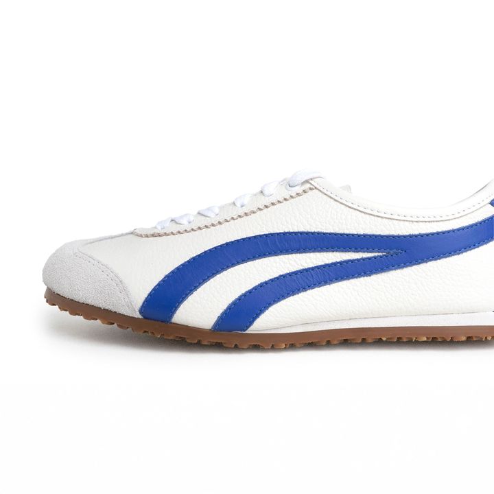 KANSAI_7-Tenis-em-Couro-Branco-com-Detalhes-Azul-Royal-e-Sola-Flat-8