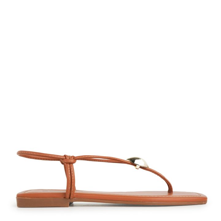 1380.319_3-Rasteira-Sandalia-Nude-Almond-com-Enfeite-Ouro-2