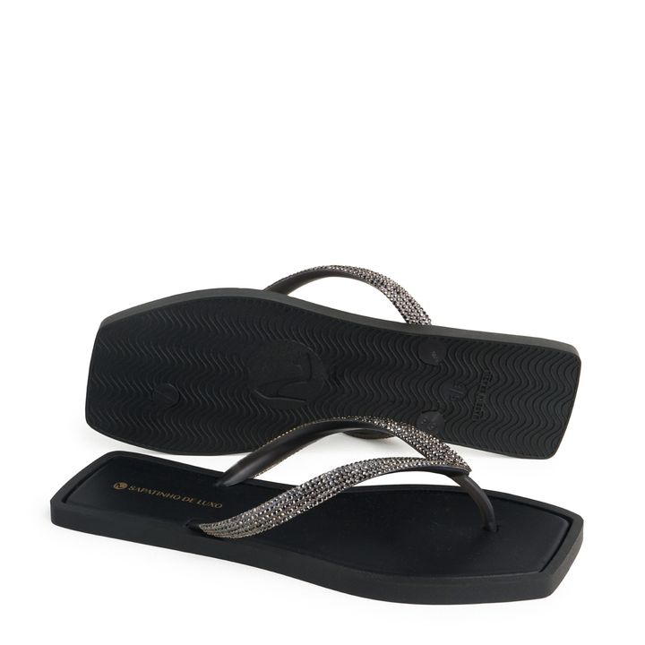 POPSAND_1-Rasteira-POP-Preto-com-Tiras-Finas-em-Strass-e-Bico-Quadrado-1
