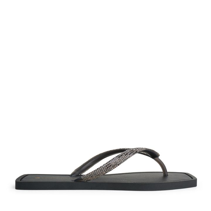 POPSAND_1-Rasteira-POP-Preto-com-Tiras-Finas-em-Strass-e-Bico-Quadrado-2