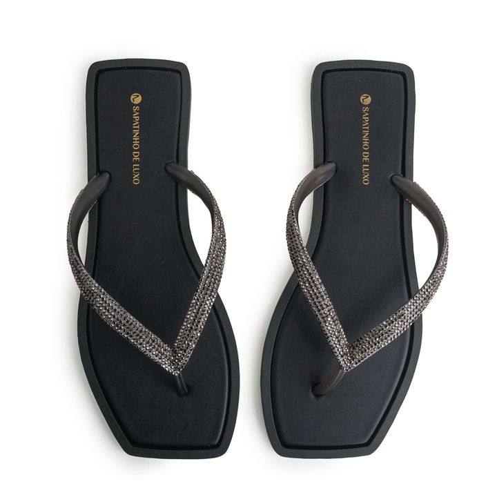 POPSAND_1-Rasteira-POP-Preto-com-Tiras-Finas-em-Strass-e-Bico-Quadrado-4
