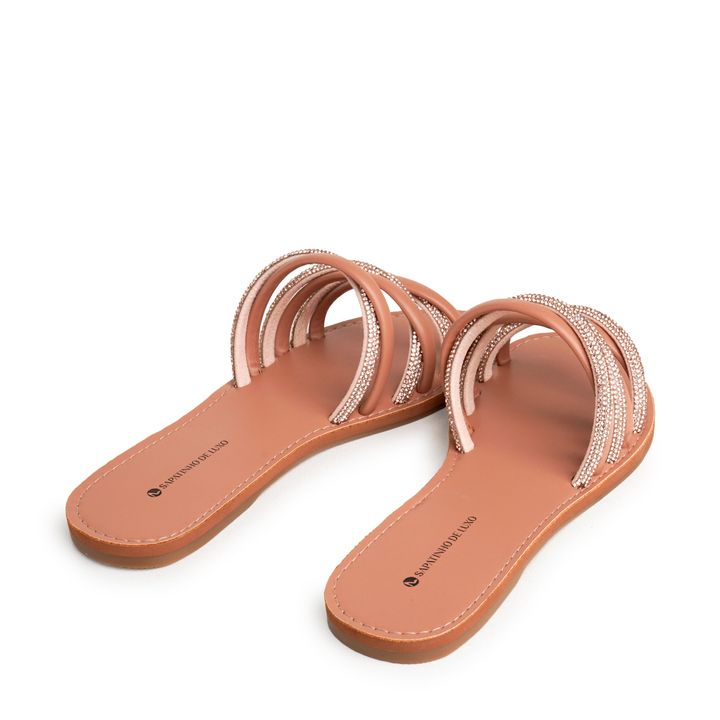 10040.20_4-Rasteira-Nude-Mocha-com-Tres-Tiras-de-Strass-Brilho-e-Bico-Redondo-3