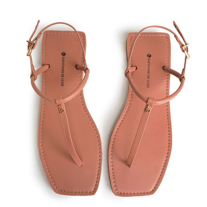 CHELSEA_3-Rasteira-Sandalia-Nude-Mocha-com-Tira-Dedo-Confortavel-e-Fivela-Ajustavel-4