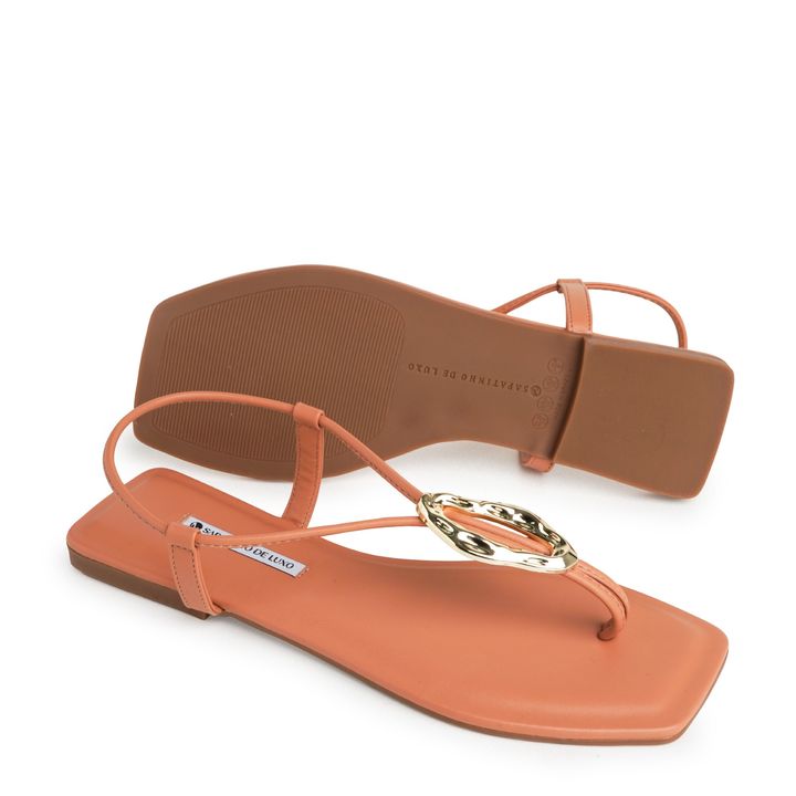 1380.317_4-Rasteira-Sandalia-Nude-Blush-com-Enfeite-Martelado-1
