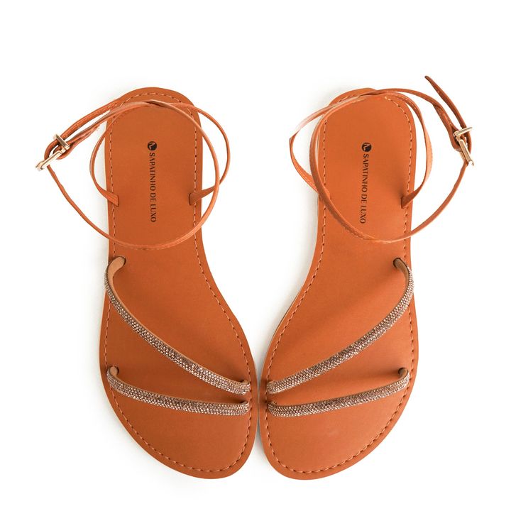 10040.25_2-Rasteira-Sandalia-Nude-Almond-Tira-Dupla-com-mini-Cristais-e-Bico-Redondo-4