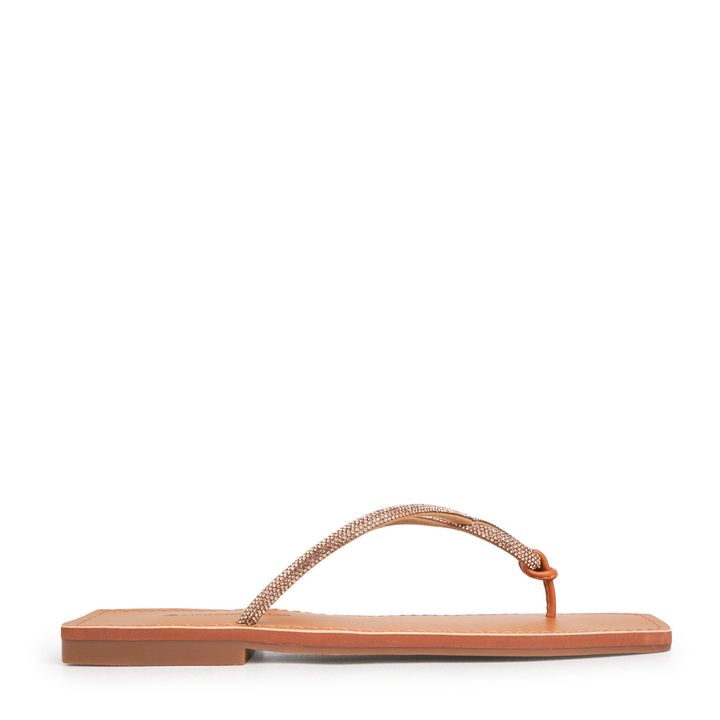 SUTTON_2-Rasteira-Flat-Nude-Almond-com-Tiras-com-Pedras-Strass-2