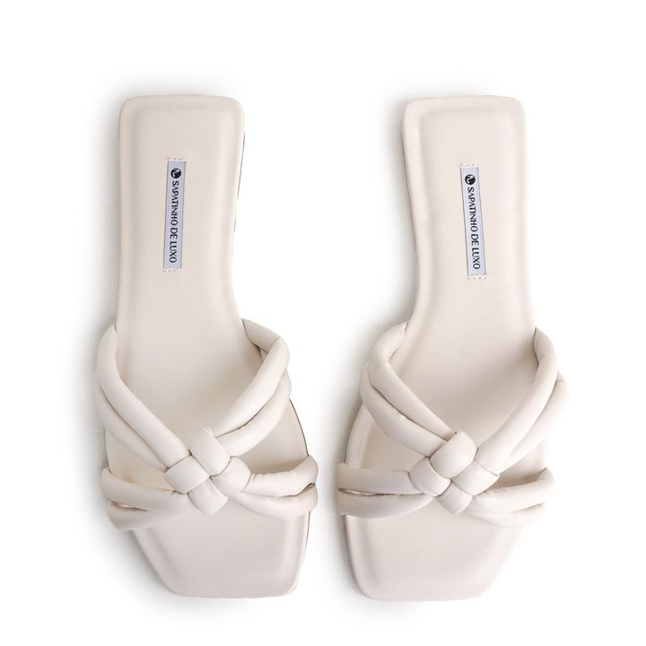 1380-321_4-Rasteira-Off-White-Soft-com-Tiras-Acolchoadas-e-trancadas-em-No-4