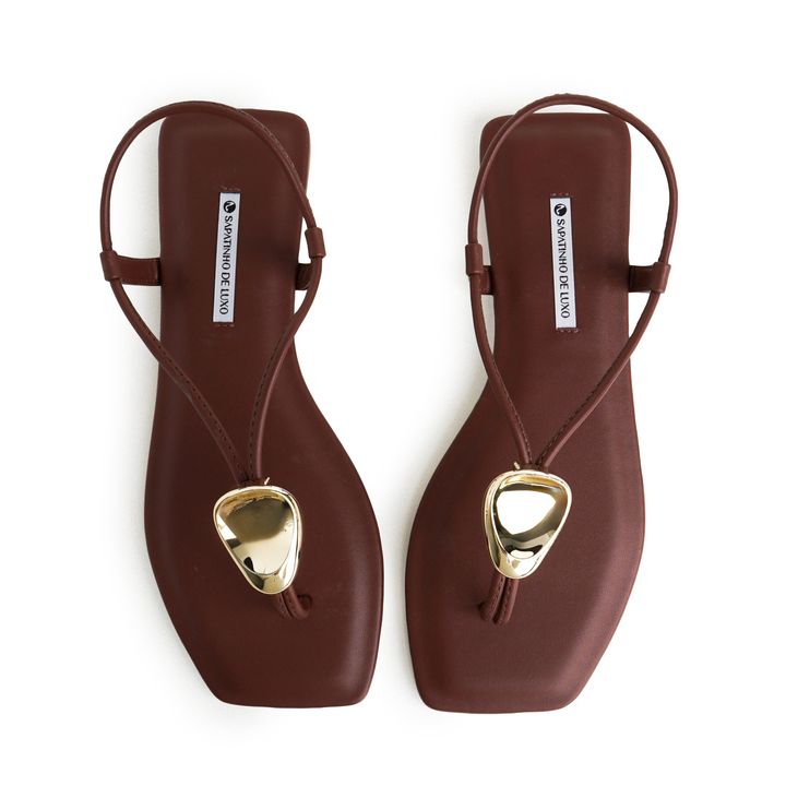 1380-318_2-Rasteira-Sandalia-Umber-com-Enfeite-Organico-Dourado-4