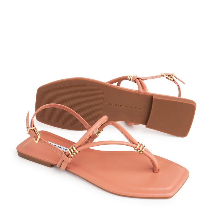 1380-322_2-Rasteira-Sandalia-Nude-Mocha-Tiras-Finas-com-Aneis-Dourados-1
