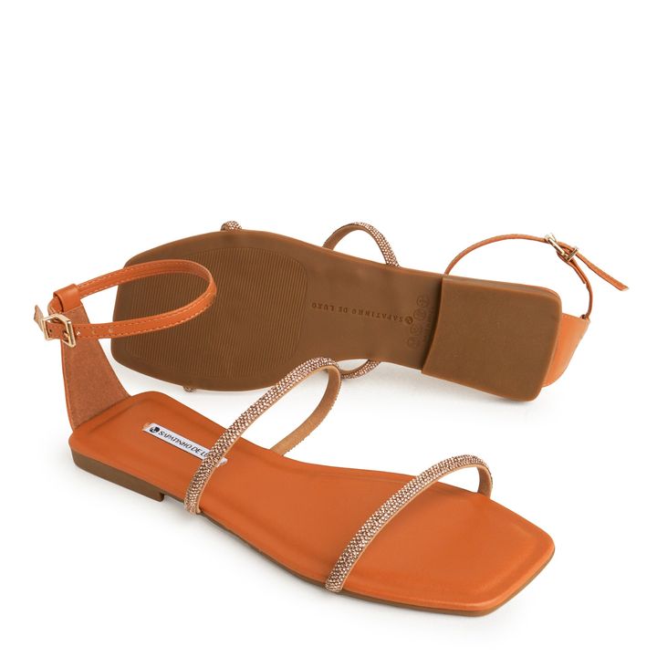 DURBAN_2-Rasteira-Sandalia-Nude-Almond-com-Enfeite-Brilho-e-Fivela-1