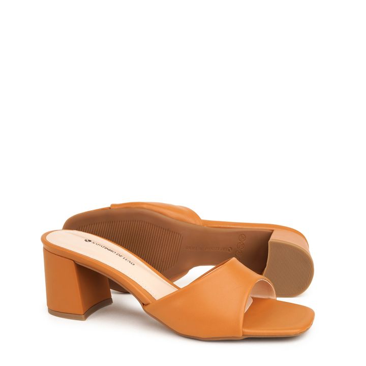GERZAT_3-Tamanco-Nude-Almond-Salto-Medio-Bloco-com-Tira-Unica-Larga-1