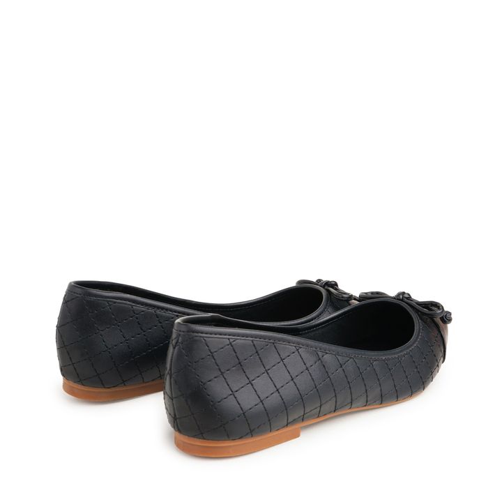 MERLINI_1-Sapatilha-Preto-Bico-Fino-com-Laco-e-Costura-Matelasse-3