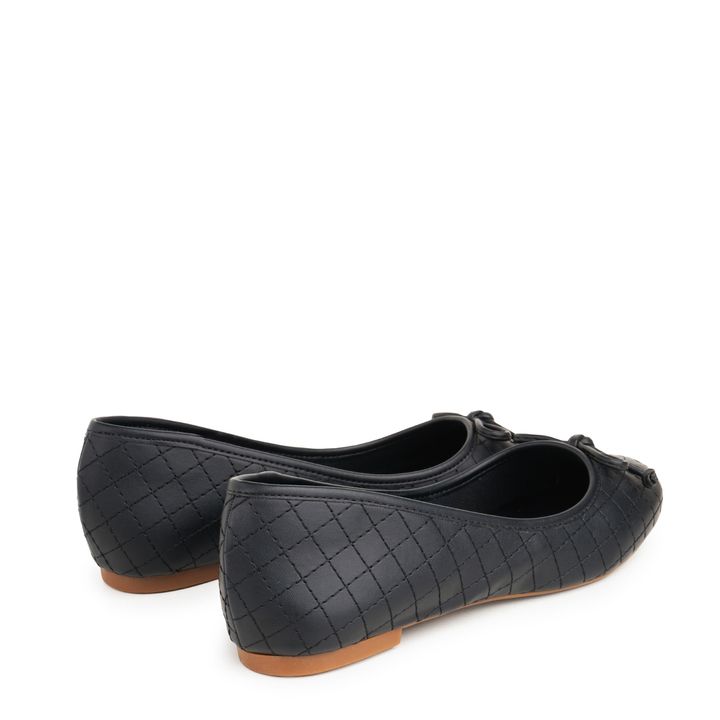 CANELLI_1-Sapatilha-Preto-Bico-Redondo-com-Laco-e-Costura-Matelasse-3
