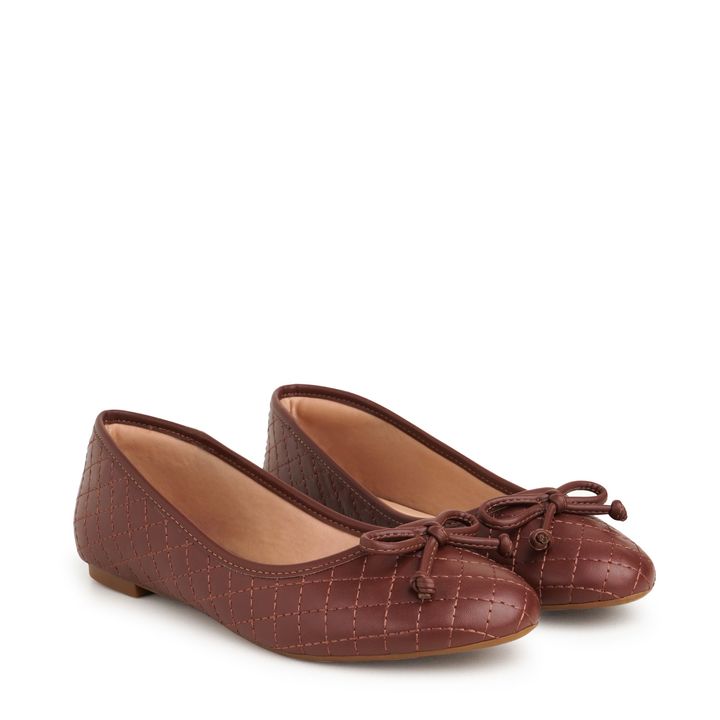 CANELLI_2-Sapatilha-Umber-Bico-Redondo-com-Laco-e-Costura-Matelasse-0