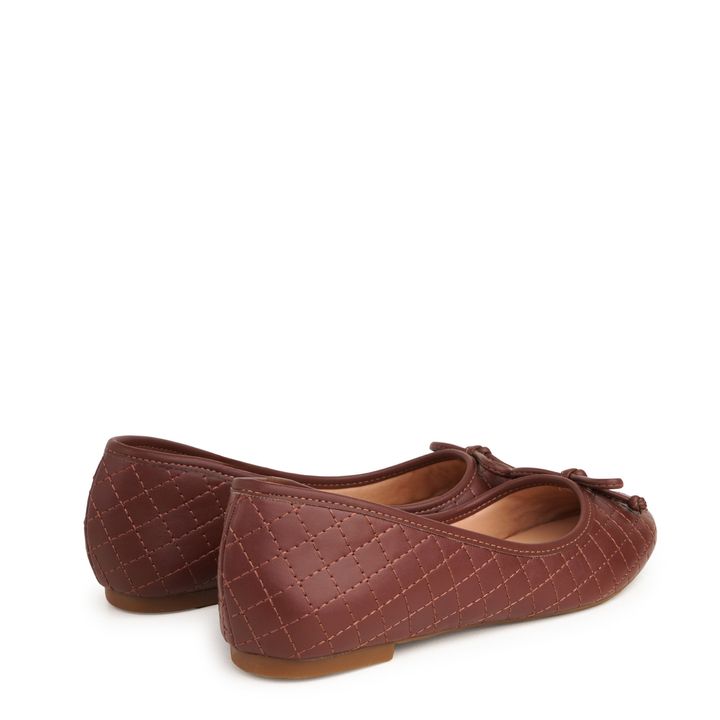 CANELLI_2-Sapatilha-Umber-Bico-Redondo-com-Laco-e-Costura-Matelasse-3