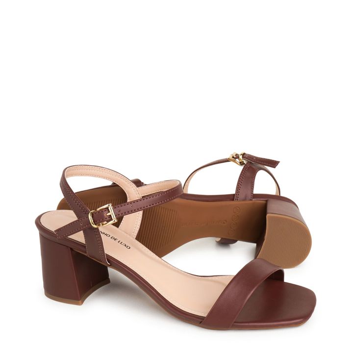 GELLES_2-Sandalia-Umber-Salto-Medio-Bloco-com-Tira-Unica-larga-e-Fivela-1
